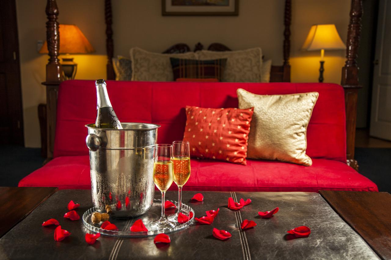 Liquidambar Hotel Sarabanda Bagian luar foto